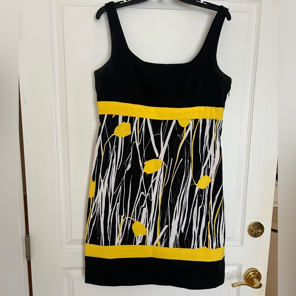 Adorable mini dress, colorful and light